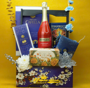 giỏ quà tết rượu torley charmant g153