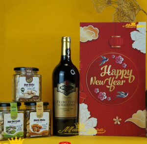 Hộp quà tết vang ý rocca primitivo di manduria 2025