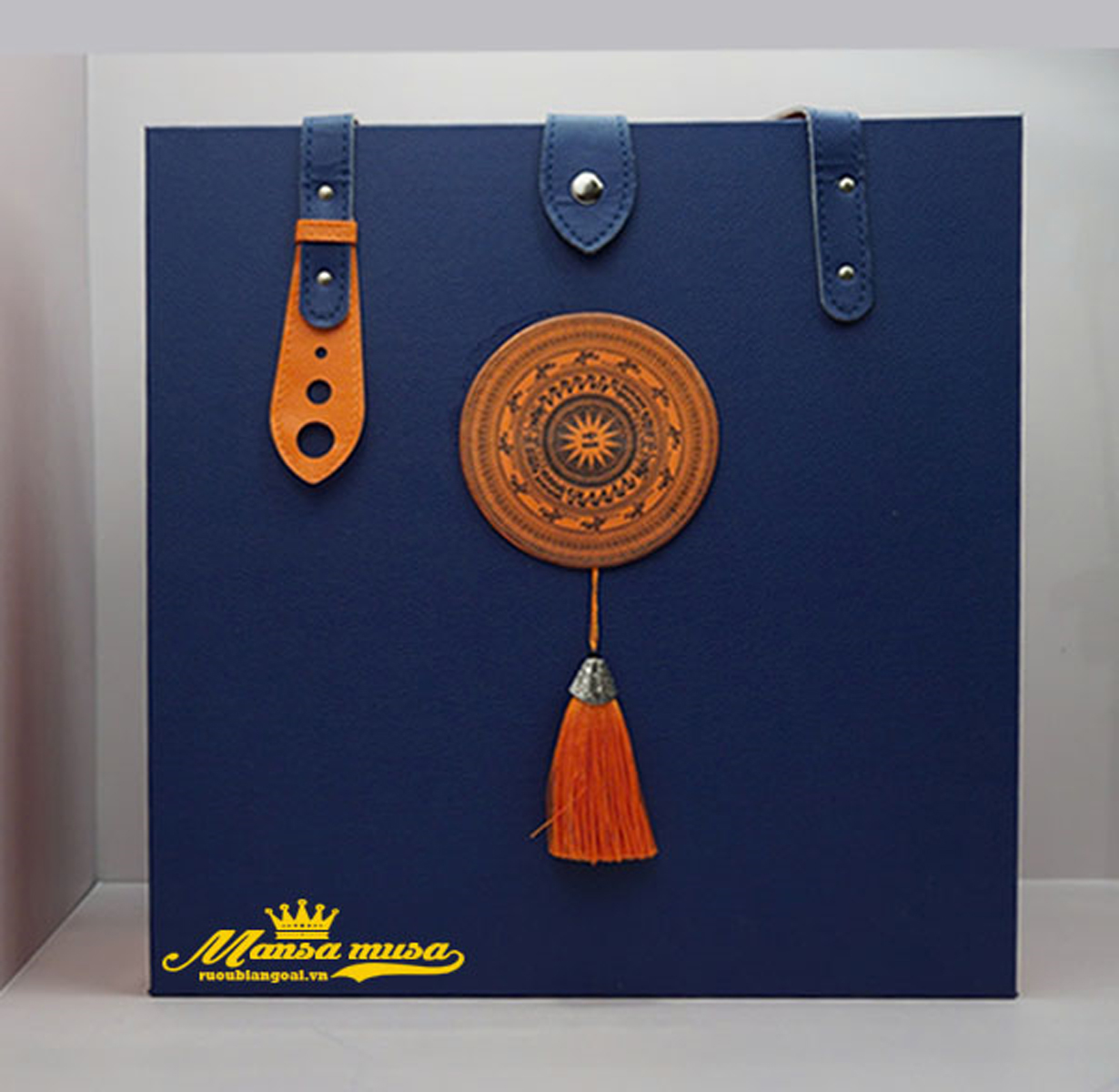 Hộp quà tết whisky johnnie walker gold label reserve H22 Hộp quà tết whisky johnnie walker gold label reserve H22