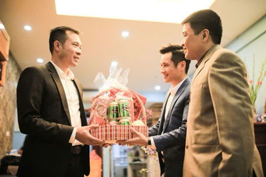 quà tết doanh nghiệp 2026: chọn quà tặng công ty ý nghĩa nhất! quà tết doanh nghiệp 2026: chọn quà tặng công ty ý nghĩa nhất!
