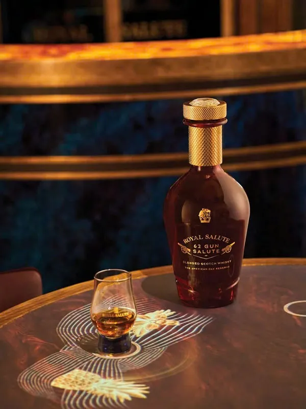 rượu whisky royal salute 62 gun salute the american oak reserve rượu whisky royal salute 62 gun salute the american oak reserve