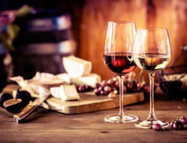 rượu vang đỏ hay vang trắng: chọn loại nào cho tết 2026? rượu vang đỏ hay vang trắng: chọn loại nào cho tết 2026?